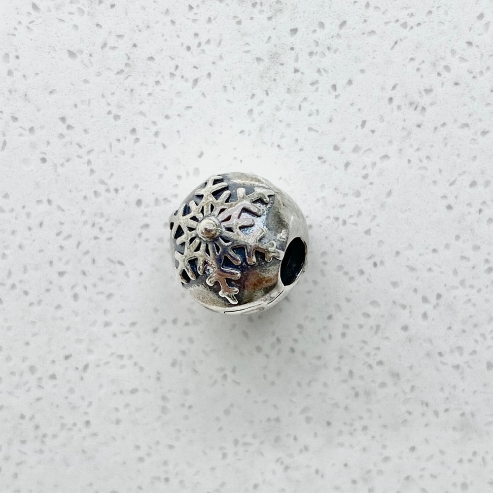 Pandora Snowflake Clip Charm